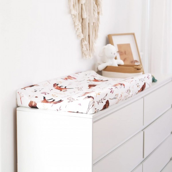 GRSSDER Stretchy Ultra Soft Fitted Bassinet Sheet Set 2 Pack, Universal Fit for Bassinets Baby Cradle Moses Basket Oval Rectangle Mattress, Stylish Jungle Deer Bassinet Sheets for Girls and Boys